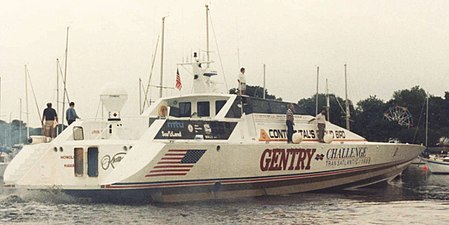 Tom Gentry's Gentry Eagle at Mamaroneck, New York, prior to her 1988 record attempt Gentry Eagle.jpg