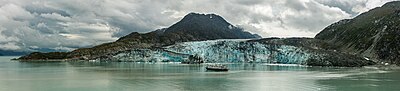 Thumbnail for File:Glaciar Lamplugh, Parque Nacional Bahía del Glaciar, Alaska, Estados Unidos, 2017-08-19, DD 129-133 PAN.jpg