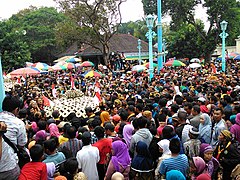 Category:Gunungan (rice) - Wikimedia Commons