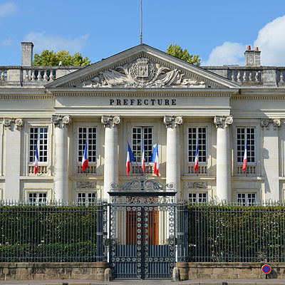 Hôtel de préfecture de la Loire-Atlantique (colonnes) - Nantes.jpg