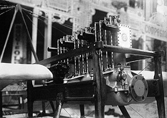 Engine installation, 50 hp Buchet Hanriot 1909 monoplane - Buchet 50hp engine.jpg