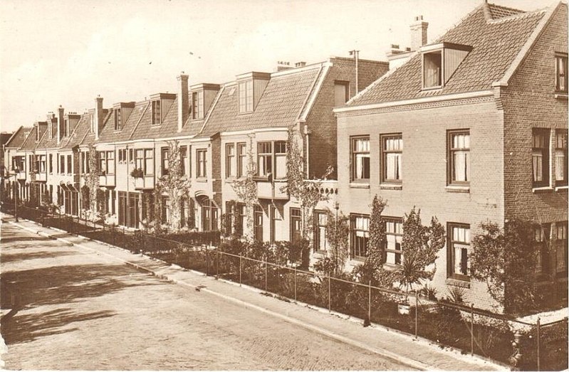 File:Huizen van architect Berlage 1913 , Amsterdam (ansichtkaart).jpg