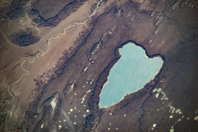 File:ISS-50 Lago Strobel near Southern Patagonian Icefields in Argentina.jpg