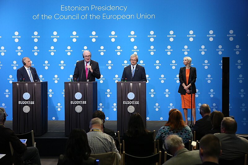 File:Informal meeting of ministers for agriculture and fisheries (AGRIFISH). Press conference Vytenis Andriukaitis, Phil Hogan and Tarmo Tamm (36854373666).jpg