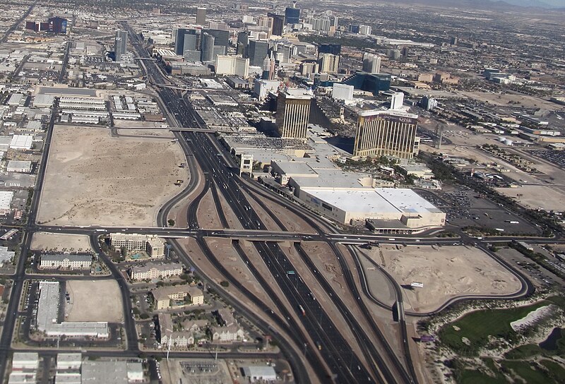 File:Interstate 15 and the Las Vegas Strip, Las Vegas, Nevada.jpg