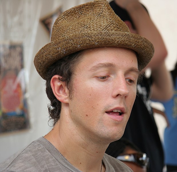 File:Jasonmraz.jpg