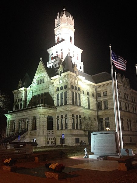 Jersey, IL County courthouse 19th century.JPG