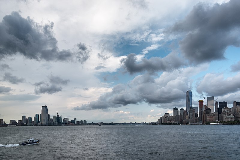 File:Jersey City & Manhattan - Staten Island Ferry, New York, NY, USA - August 19, 2015 03.jpg