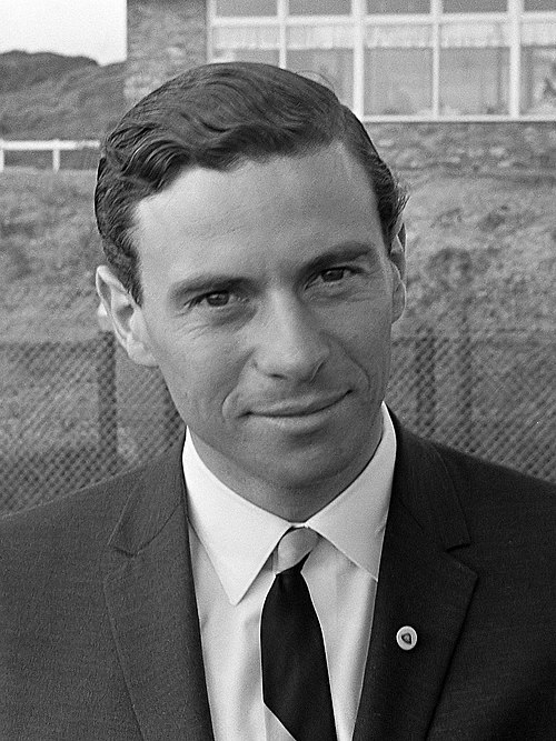 Jim Clark won his second and final championship, driving a Lotus-Climax.