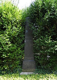 Johannes Baur-Pfister (1831–1900) Baumeister, Louise Baur-Pfister (1834–1901), Emil Baur (1864–1928) Grab, Friedhof Rehalp, Zürich