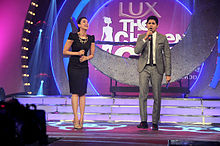 Karisma Kapoor and Vishal Malhotra on an episode of the UTV Stars' show Lux The Chosen One. Karisma Kapoor,Vishal Malhotra grace the finale of UTV Stars 'Lux The Chosen One' 03.jpg