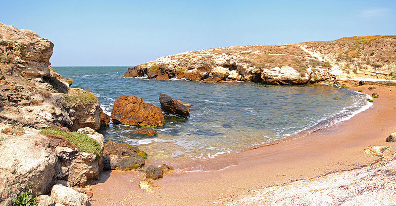 File:Kazantyp - beach.jpg