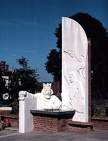 King John Sculpture by David Parfitt, also showing Robert Fitzwalter at right