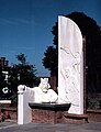 Sculpture portraying King John and Baron Fitzwalter in the act of sealing the Magna Carta (1997)