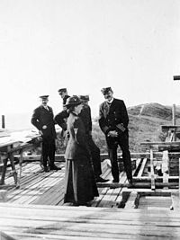 Queen Alexandrine inspecting the construction site in 1913 Klitgarden Alexandrine 1913.jpg