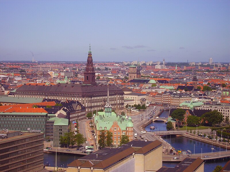 File:Kopenhagen Panorama von der Vor Frelsers Kirke 12.JPG