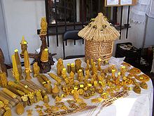 Beeswax candles and figures Kurps in Warsaw-11-Niedzwiedzcy-Pasieka.jpg