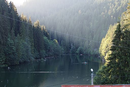 Lacul; Rosu, Romania