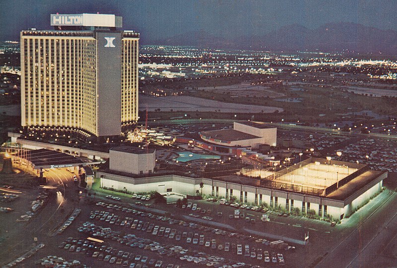 پرونده:Las Vegas Hilton 1970s.jpg