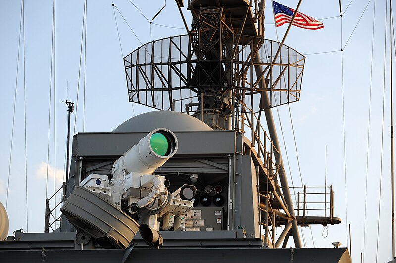 File:Laser Weapon System aboard USS Ponce (AFSB(I)-15) in November 2014 (05).JPG