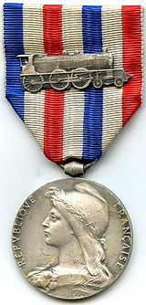 MÉDAILLE D’HONNEUR DES CHEMINS DE FER 1913 - 1939.jpg