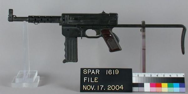 Image: MAT Submachine Gun