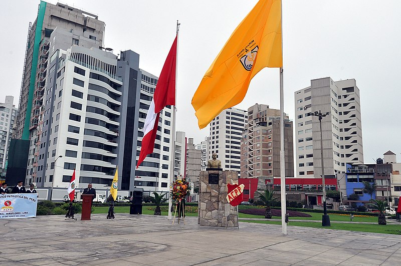 File:Marcha de la bandera y reincorporacion de Tacna al Perú.jpg