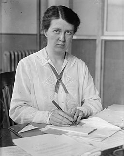 <span class="mw-page-title-main">Mary van Kleeck</span> American social scientist and feminist