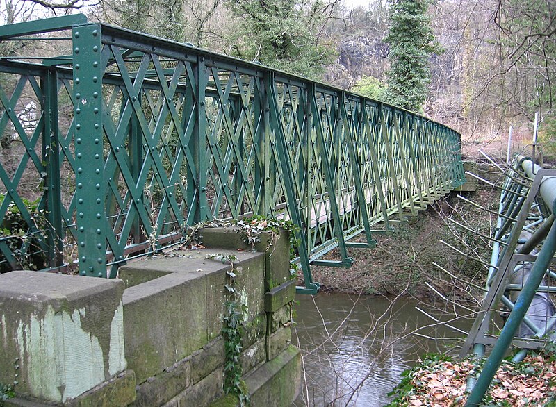 File:Matlock - footbridge to Pic Tor (Geograph-2242688-by-Dave-Bevis).jpg