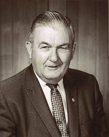 Bürgermeister Frank E. Curran.jpg