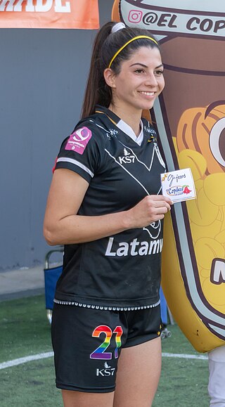<span class="mw-page-title-main">Melissa Bustos</span> Canadian-Chilean footballer