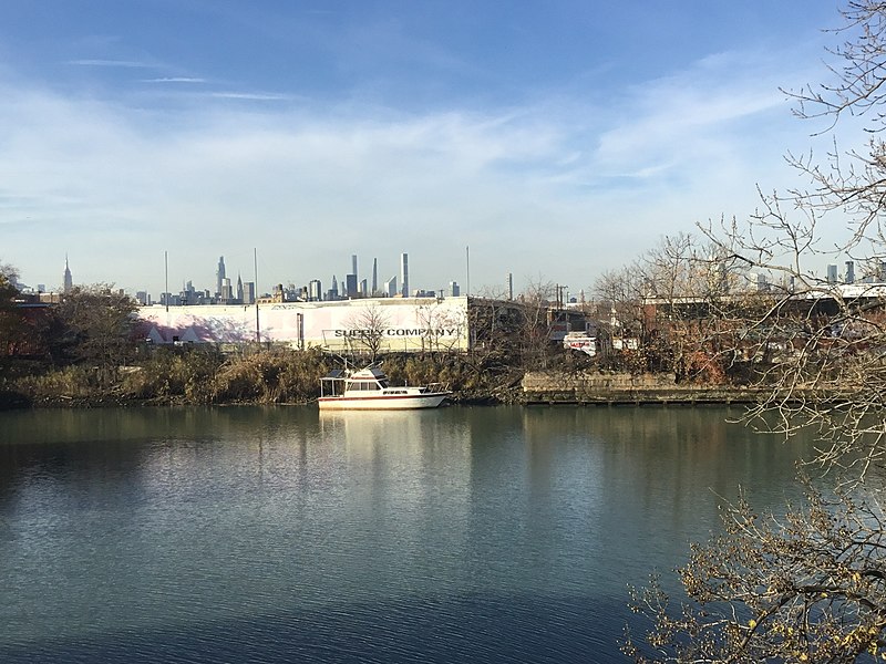 File:Metropolitan Avenue Bridge View 013.jpg