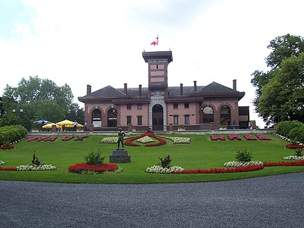 The main pavillon of the Waux-Hall.