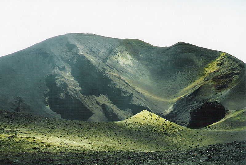File:Mount Etna.jpg