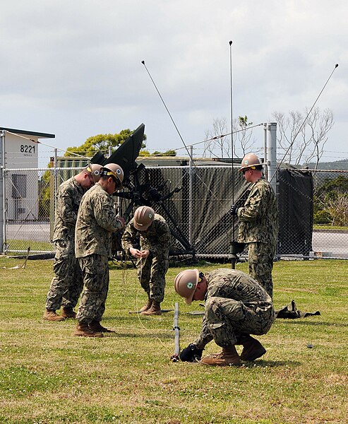 File:NMCB 1 DET Okinawa Sailors conduct SCWS training 140417-N-EP471-004.jpg