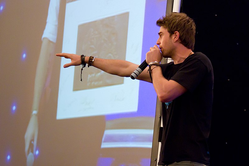 File:Nate Buzolic (9115786015).jpg