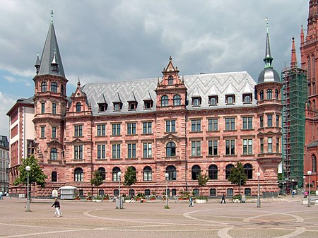 Neues Rathaus der Stadt Wiesbaden