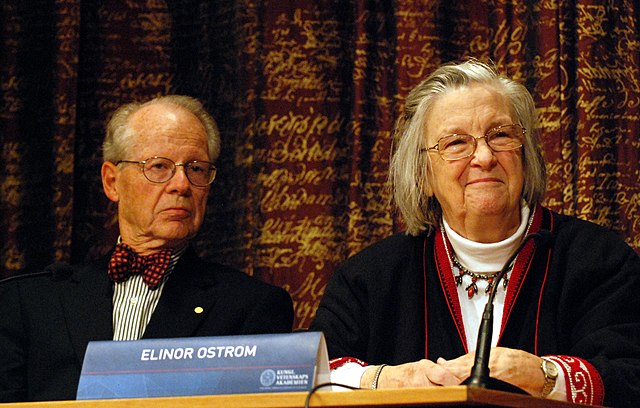 Oliver E. Williamson and Elinor Ostrom at the 2009 Nobel Prize Press Conference.