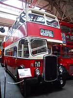 North Western bus 432 (AJA 152), Museum of Transport in Manchester, 15 Haziran 2011.jpg