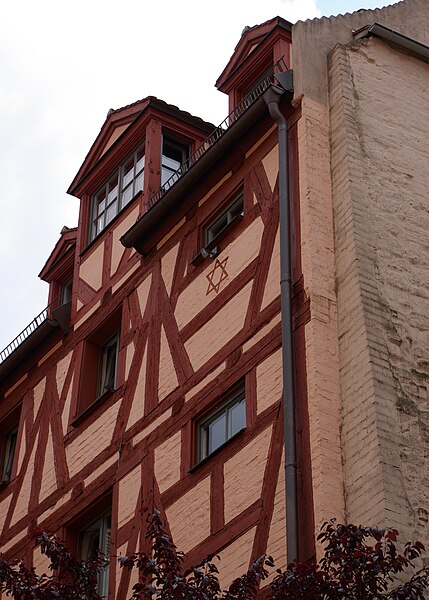 File:Nuernberg Altstadthof 001.JPG