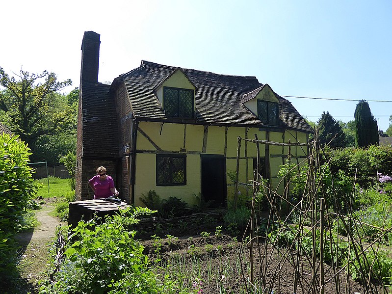 File:Oakhurst Cottage, Hambledon (geograph 5783968).jpg