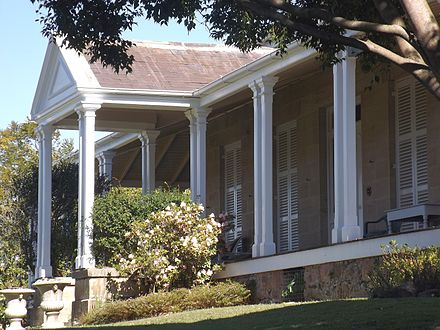 Entrance, 2015 Oakwal entrance Windsor, Queensland.jpg