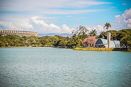 Olhar sobre een Lagoa da Pampulha.jpg