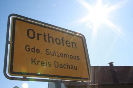 Ortsschild Orthofen