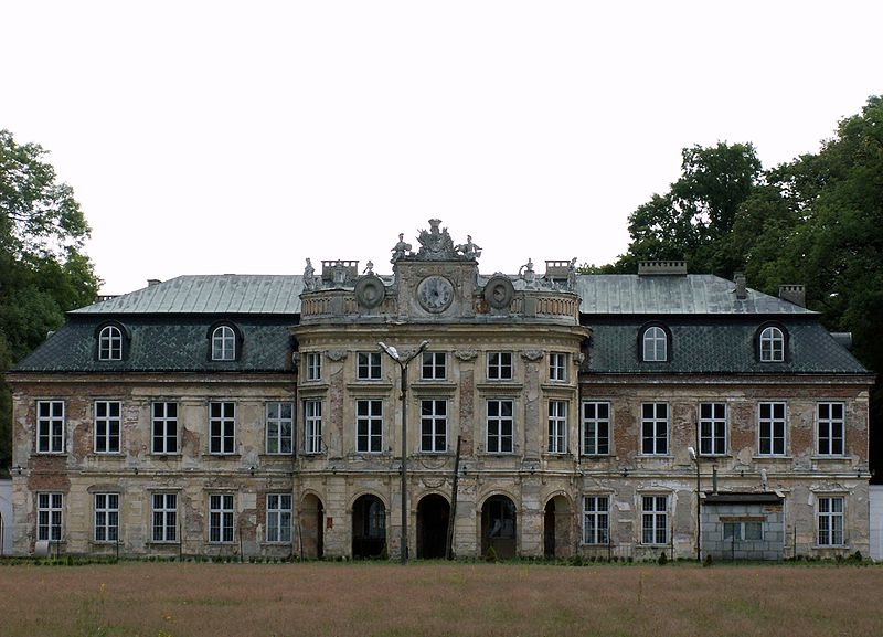 File:Pałac w Szczekocinach.JPG