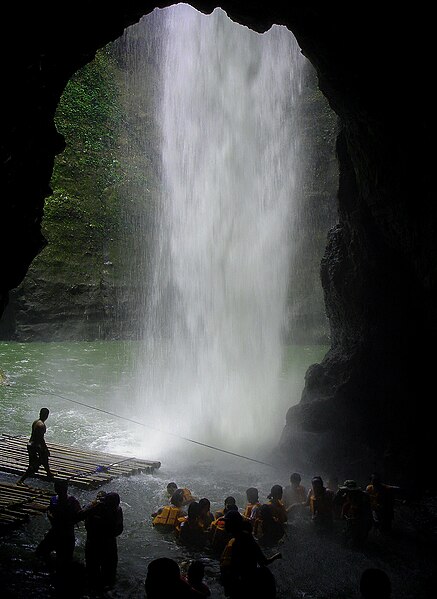 File:Pagsanjan Falls.jpg