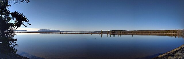 Panorama of the West Thumb area of Yellowstone Lake in 2018