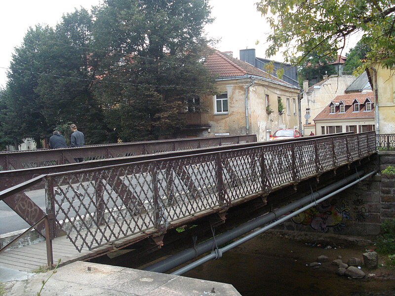 File:Paplaujos bridge in Vilnius.JPG