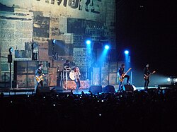 Paramore на концерті у Ванкувері (2009)