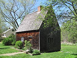 Peak House, Medfield MA.jpg